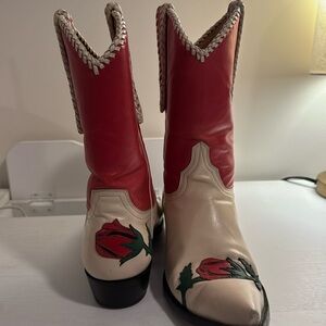 Old Gringo Rose Boots 🌹